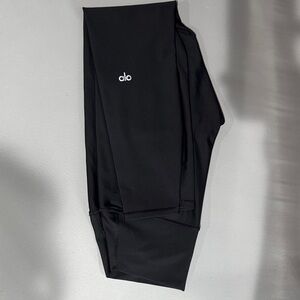 ALO Yoga high waisted airlift 7/8 leggings size M black